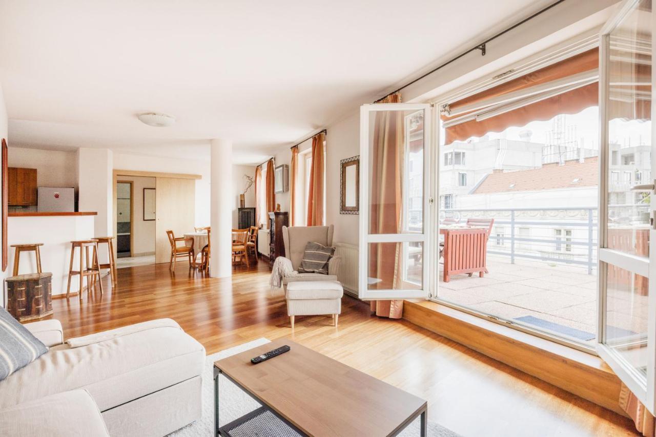 Bright And Spacious Penthouse W/ Terrace & Parking Boedapest Buitenkant foto